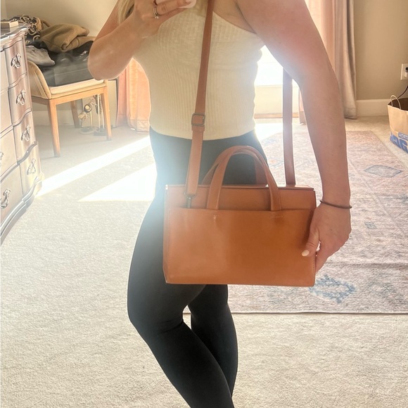 Gorgeous Tan Leather Isaac Reina Bag - Picture 9 of 11